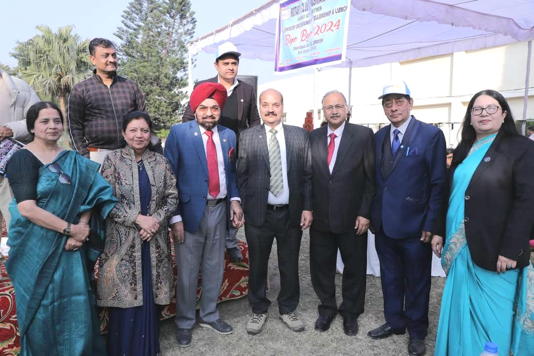 Retired bank employee Pradeep Parashar joins Rotary Club of Hoshiarpur
